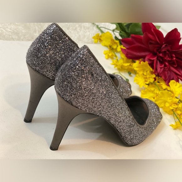 NINE WEST brand shoes women size 8.5 US, brilliant sparkling Gray. - Picture 3 of 5